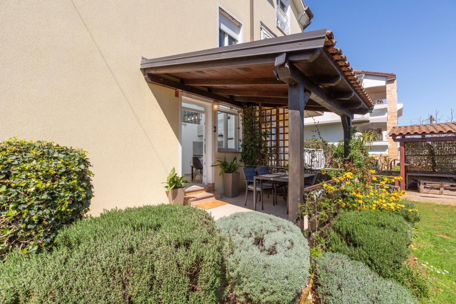 Trbovic Apartments Peaceful Stay With Free Parking, Pet-Friendly, And Bike Storage In Umag Exterior foto